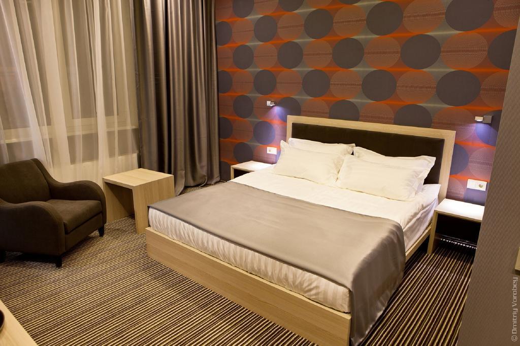 Kiroff Hotel Kharkov Phòng bức ảnh