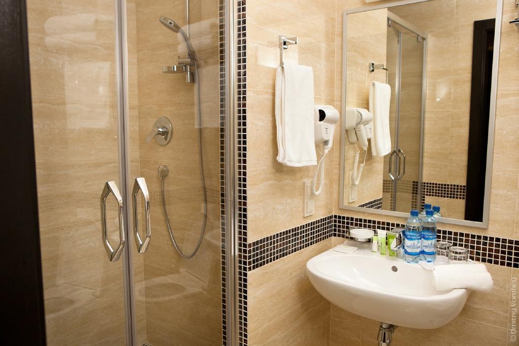 Kiroff Hotel Kharkov Ngoại thất bức ảnh