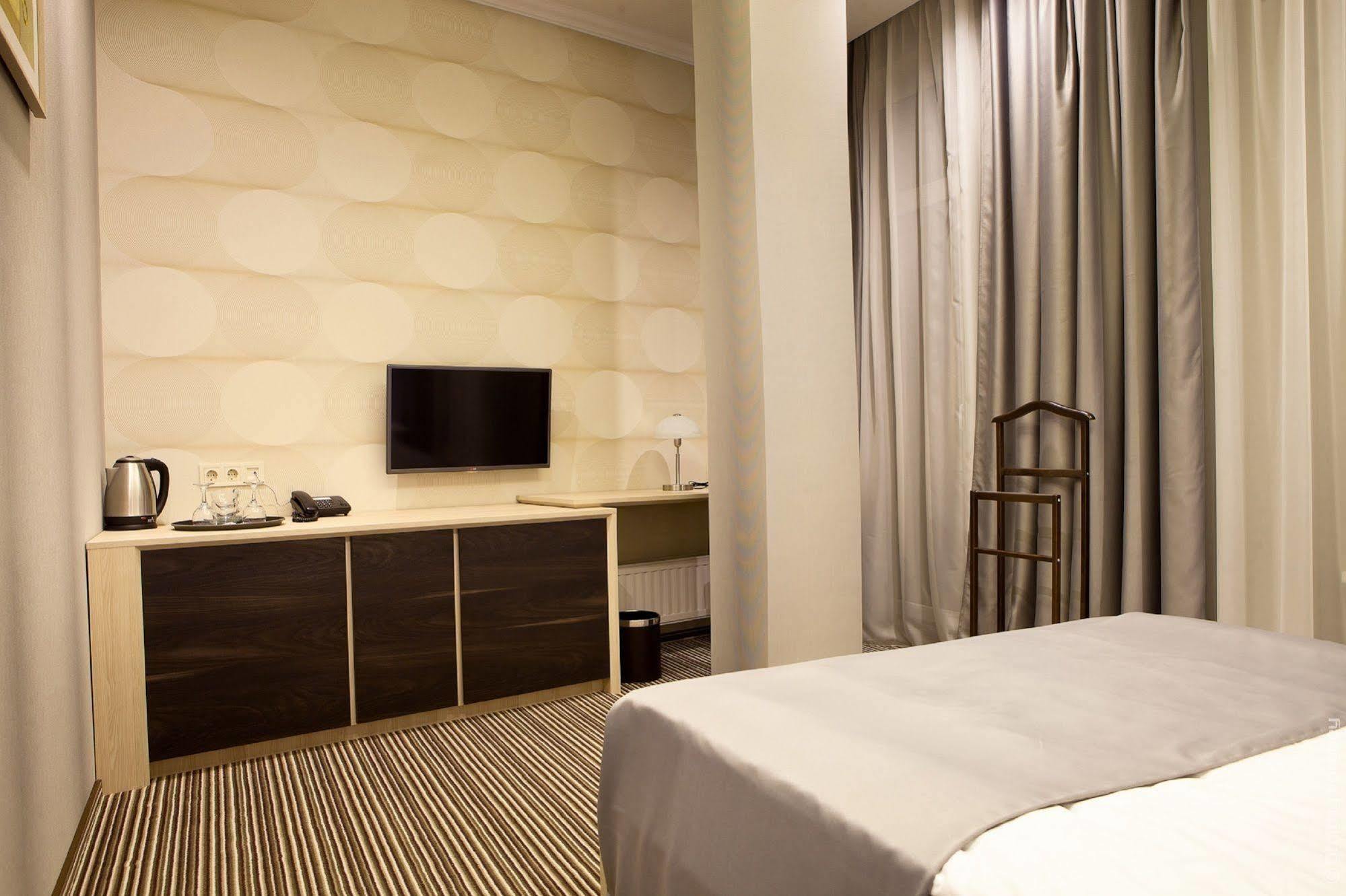 Kiroff Hotel Kharkov Ngoại thất bức ảnh