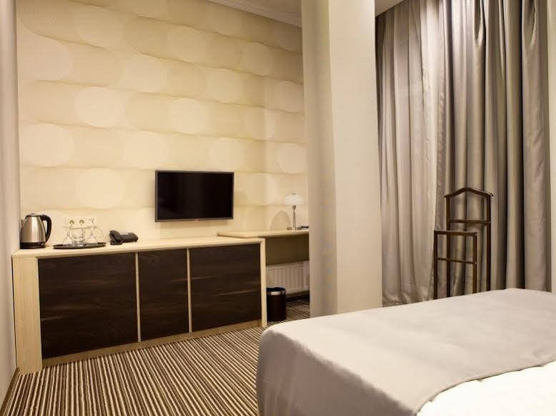 Kiroff Hotel Kharkov Ngoại thất bức ảnh
